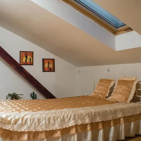 Apartment Gunram Mazury