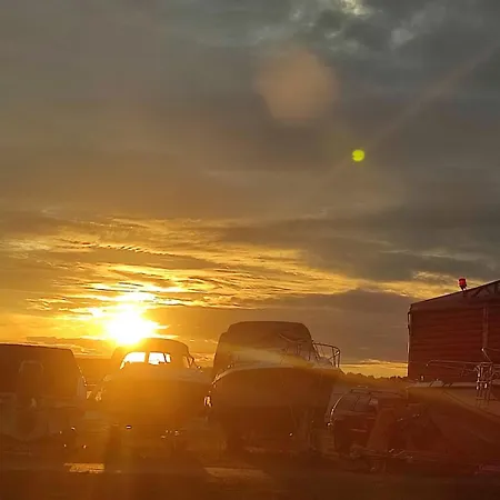 Gunram Mazury Διαμέρισμα