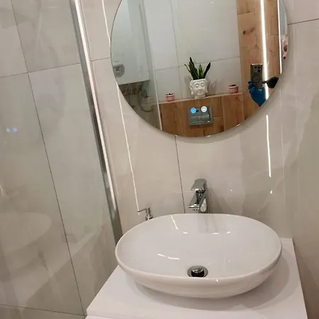 Apartment Gunram Mazury